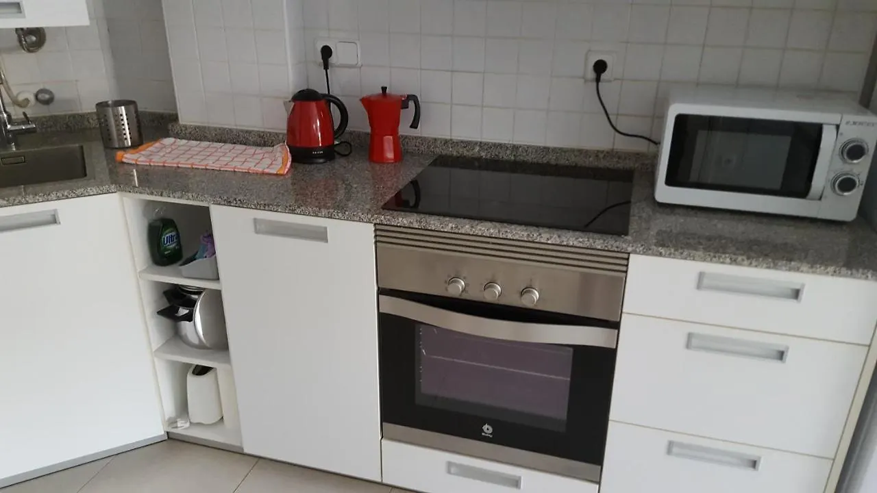 Apartamento En Vera A 300 M De La Playa, Con Patio Y Salida Directa A Calle